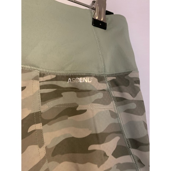 Ascend Size Small Green Camo Zip Pocket Joggers - Picture 4 of 9